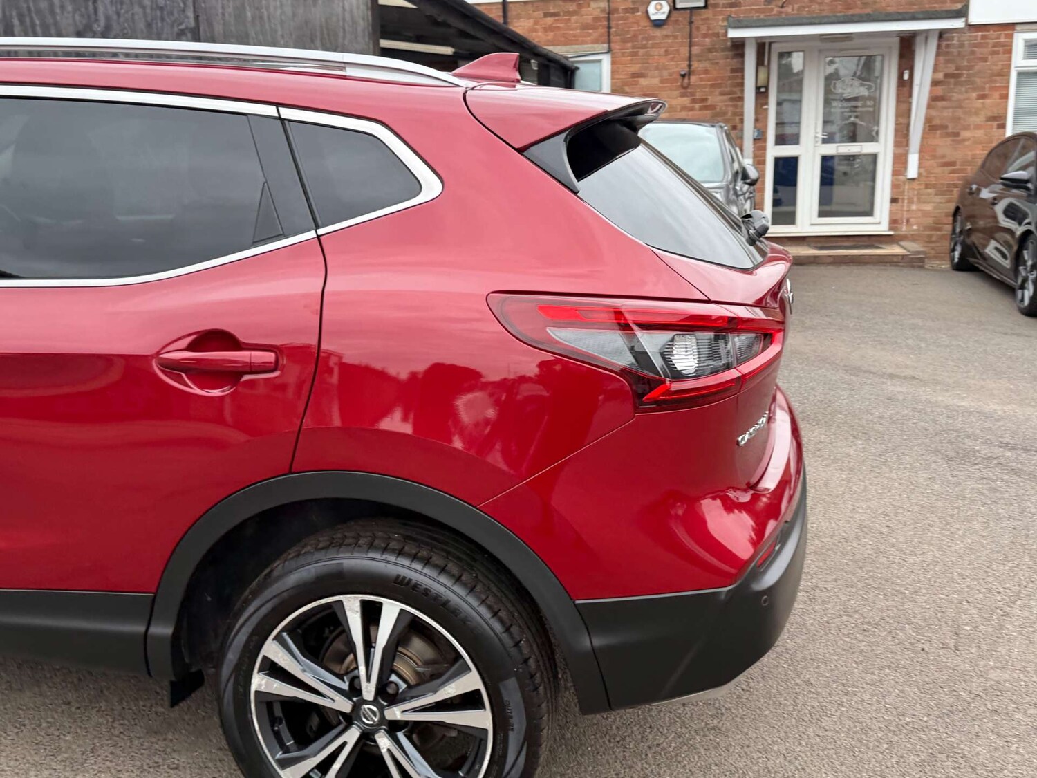 Used Nissan Qashqai 2017 for sale - 76091304: Photo 75