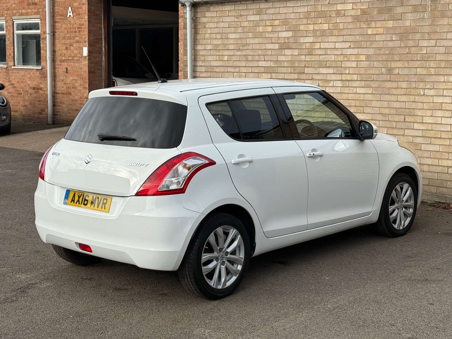 Used Suzuki Swift 2016 for sale - 76602019: Photo 26