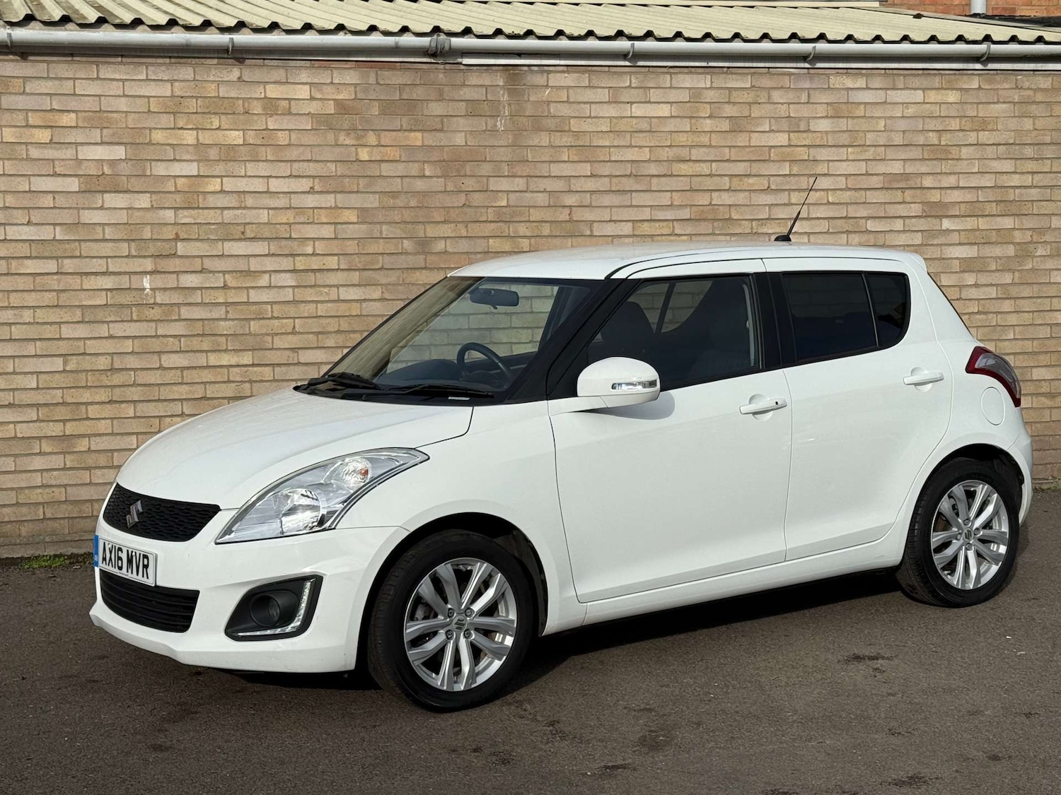 Used Suzuki Swift 2016 for sale - 76602019: Photo 8