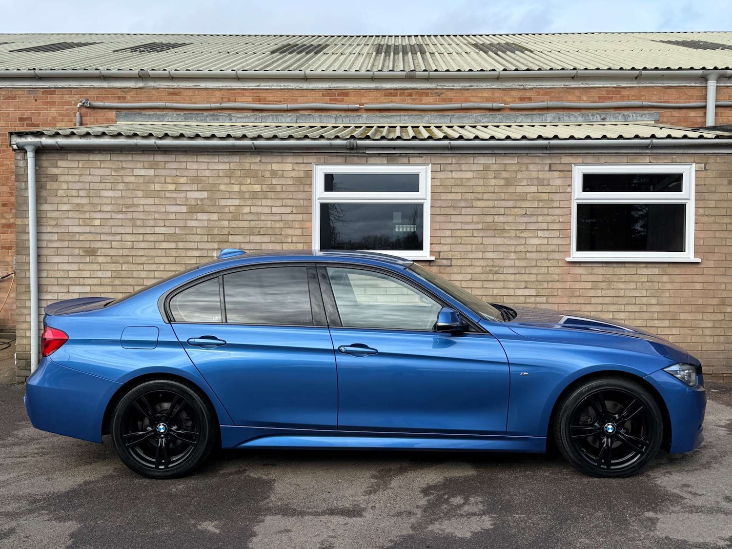 Used BMW 3 Series 2016 for sale - 77547724: Photo 28