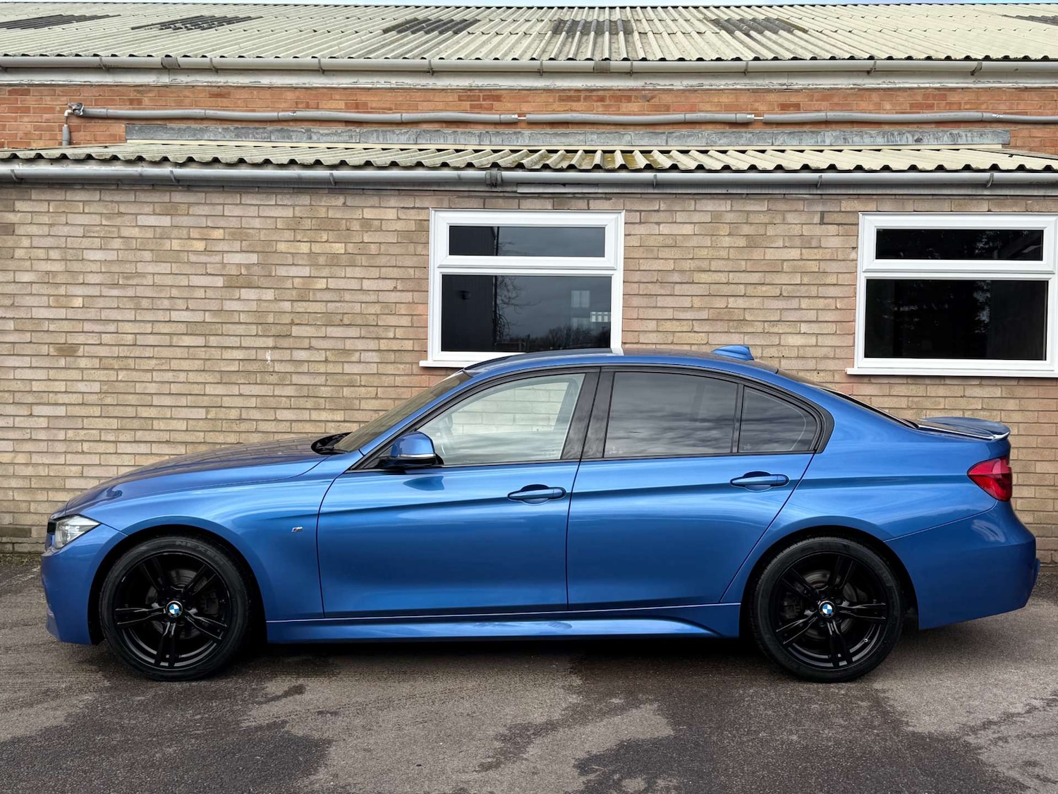 Used BMW 3 Series 2016 for sale - 77547724: Photo 30