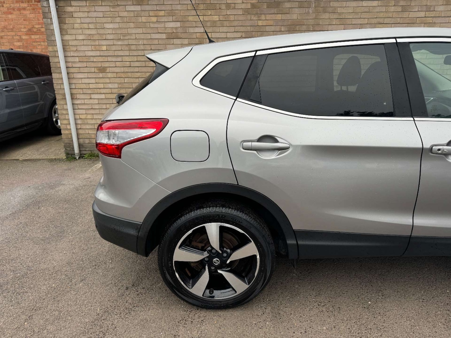 Used Nissan Qashqai 2017 for sale - 76330093: Photo 34