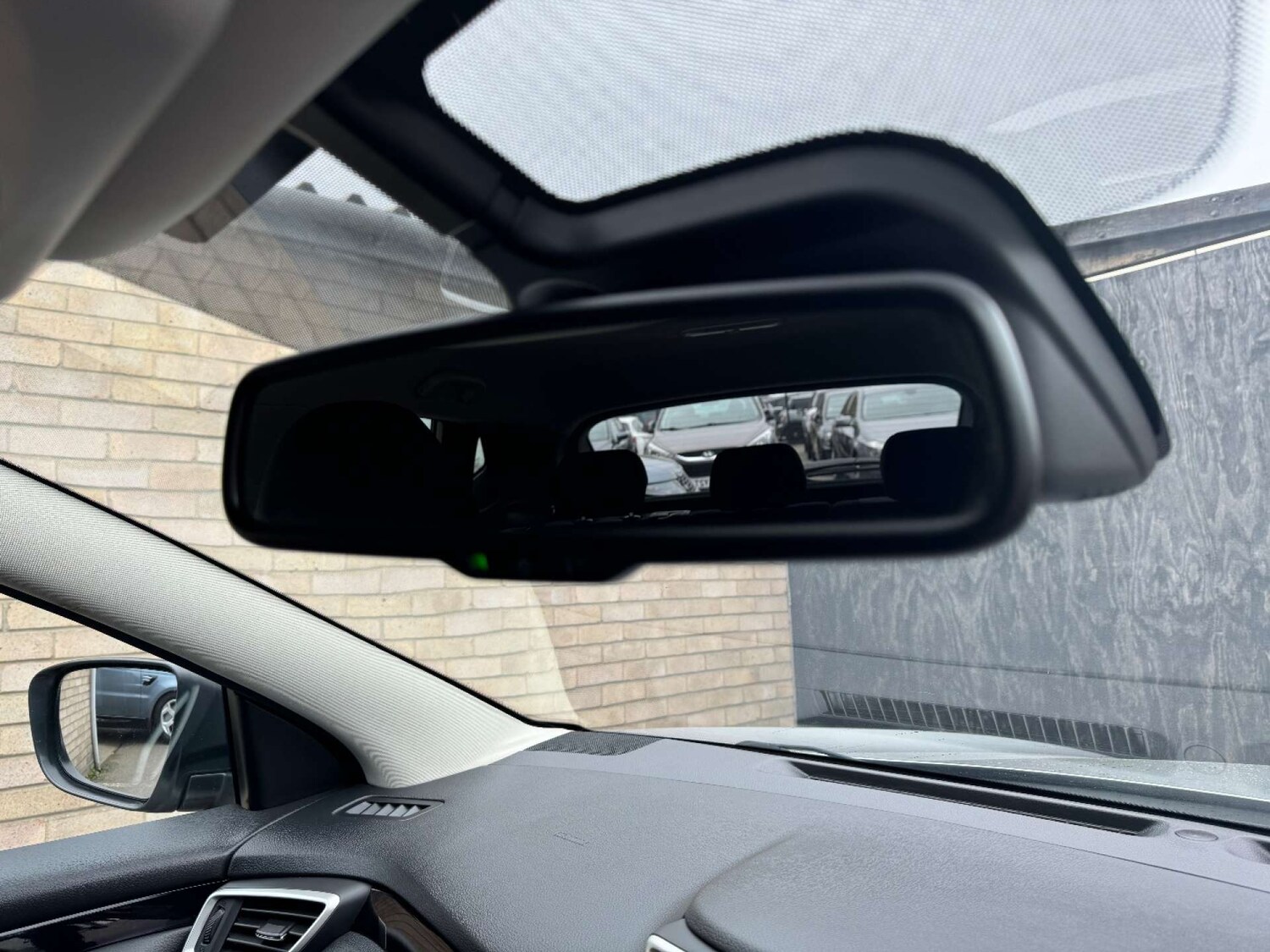 Used Nissan Qashqai 2017 for sale - 76330093: Photo 57