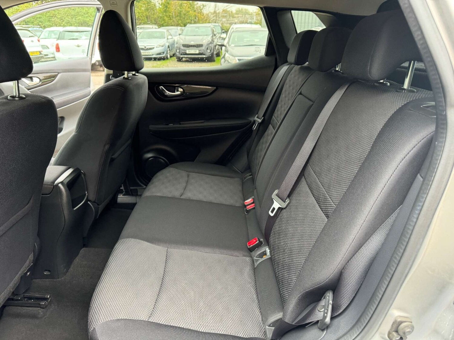 Used Nissan Qashqai 2017 for sale - 76330093: Photo 81