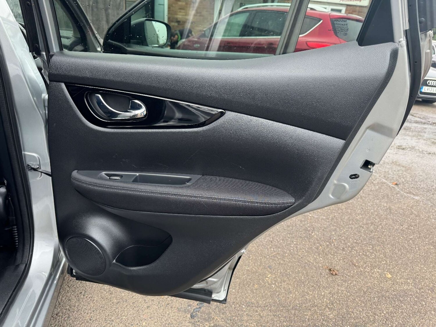 Used Nissan Qashqai 2017 for sale - 76330093: Photo 83