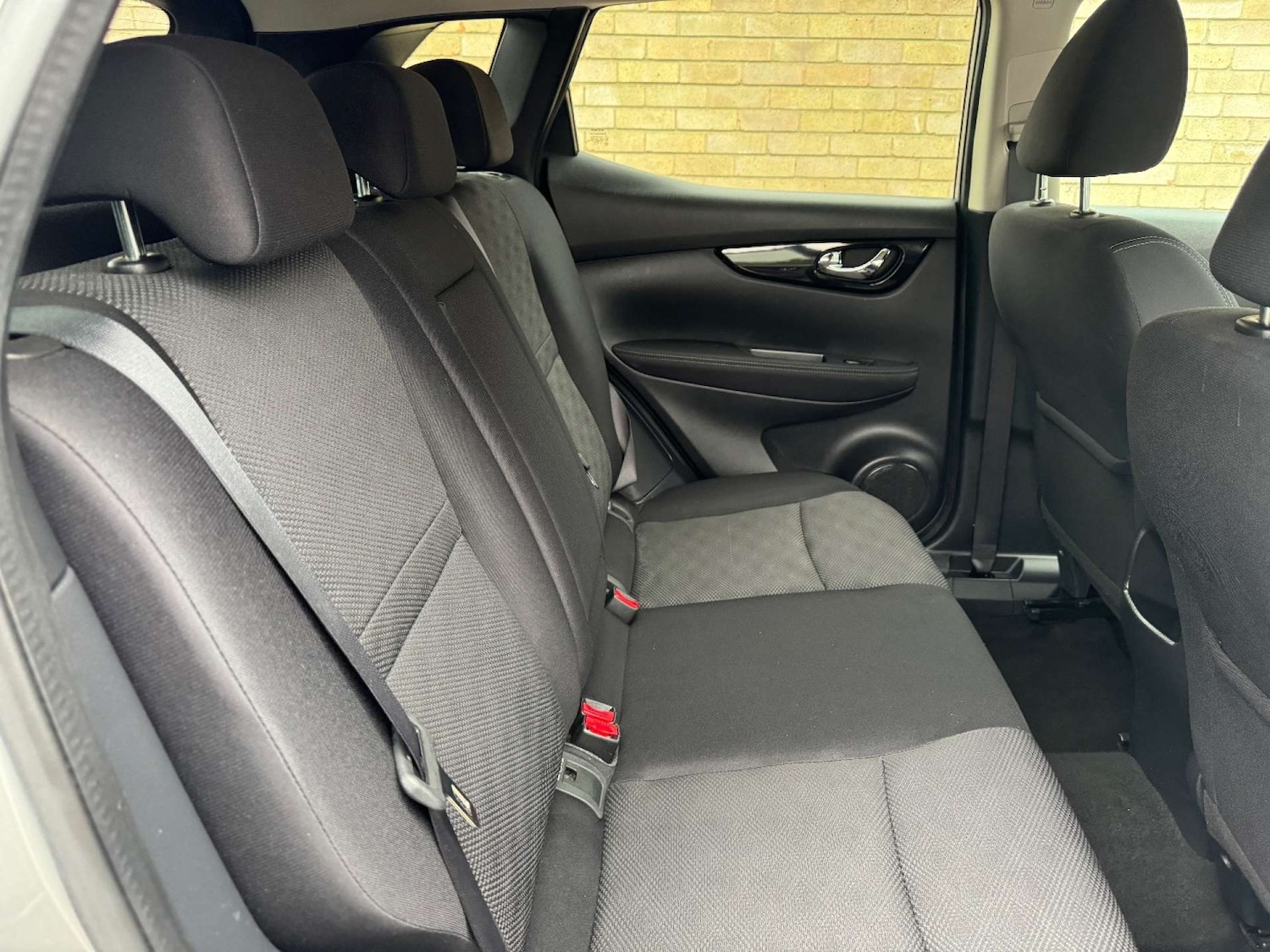 Used Nissan Qashqai 2017 for sale - 76330093: Photo 87