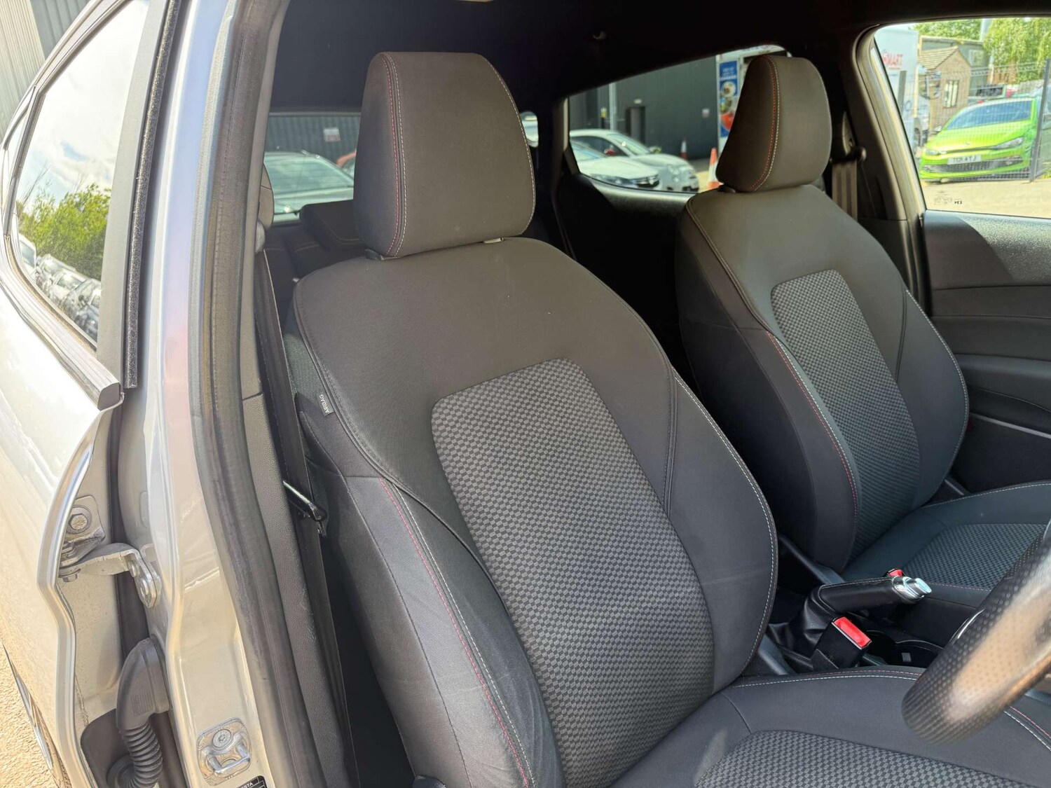 Used Ford Fiesta 2018 for sale - 76277540: Photo 15