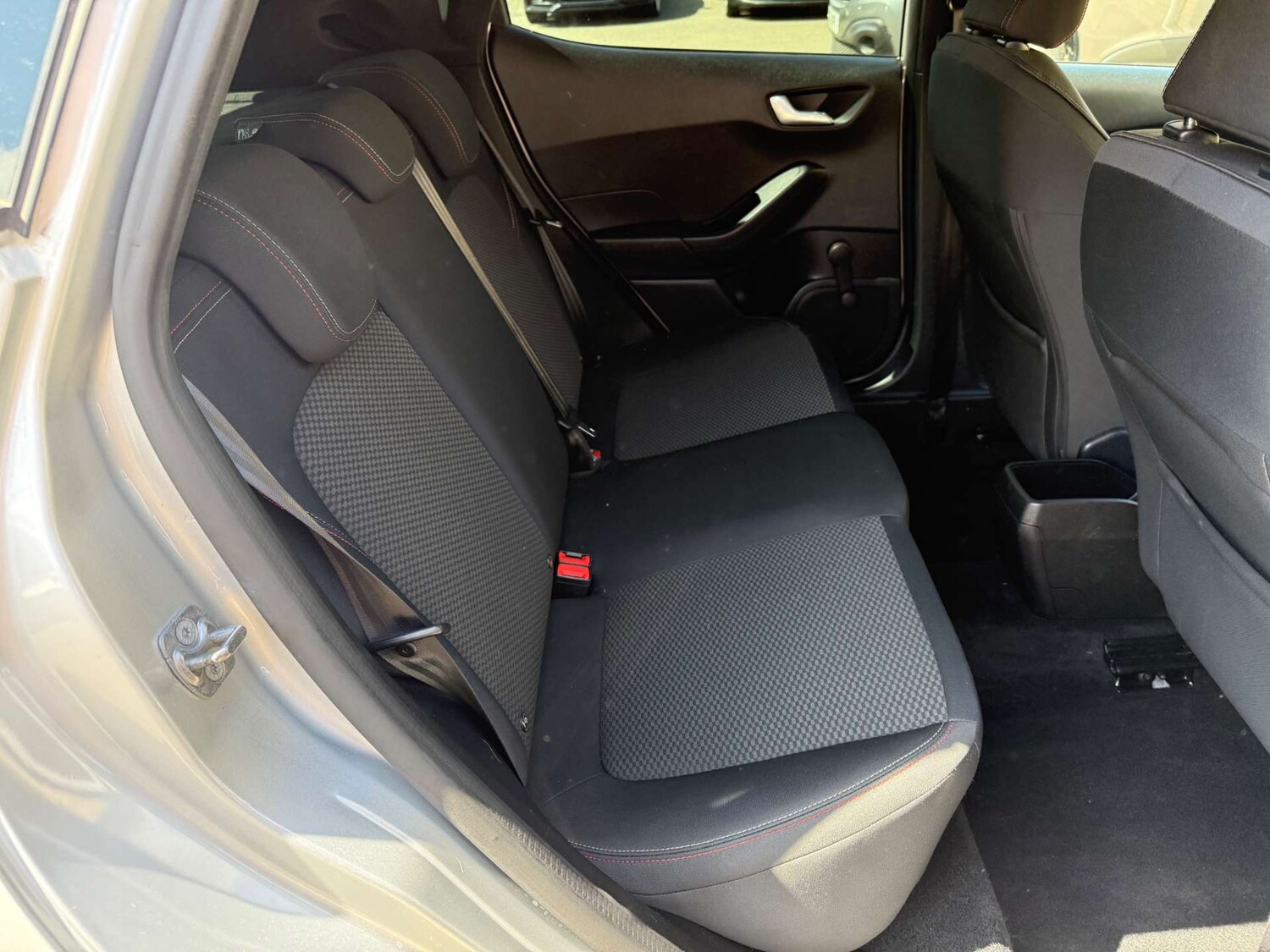 Used Ford Fiesta 2018 for sale - 76277540: Photo 37