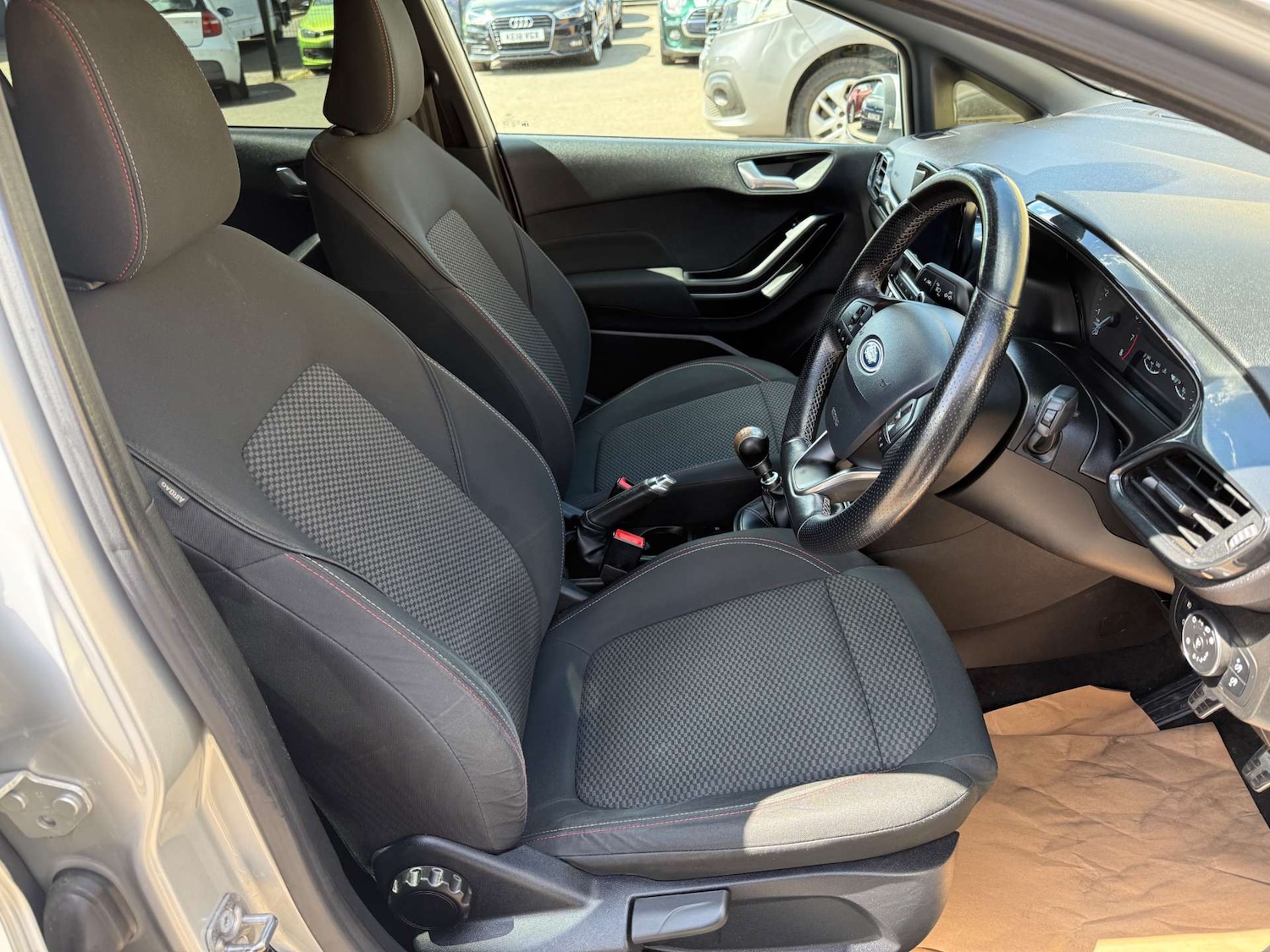 Used Ford Fiesta 2018 for sale - 76277540: Photo 9