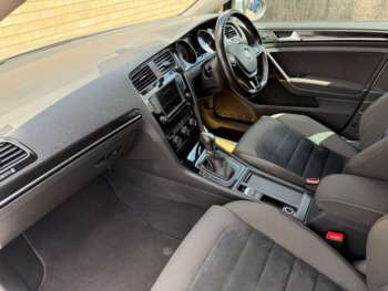 Used Volkswagen Golf 2015 for sale - 74840970: Photo