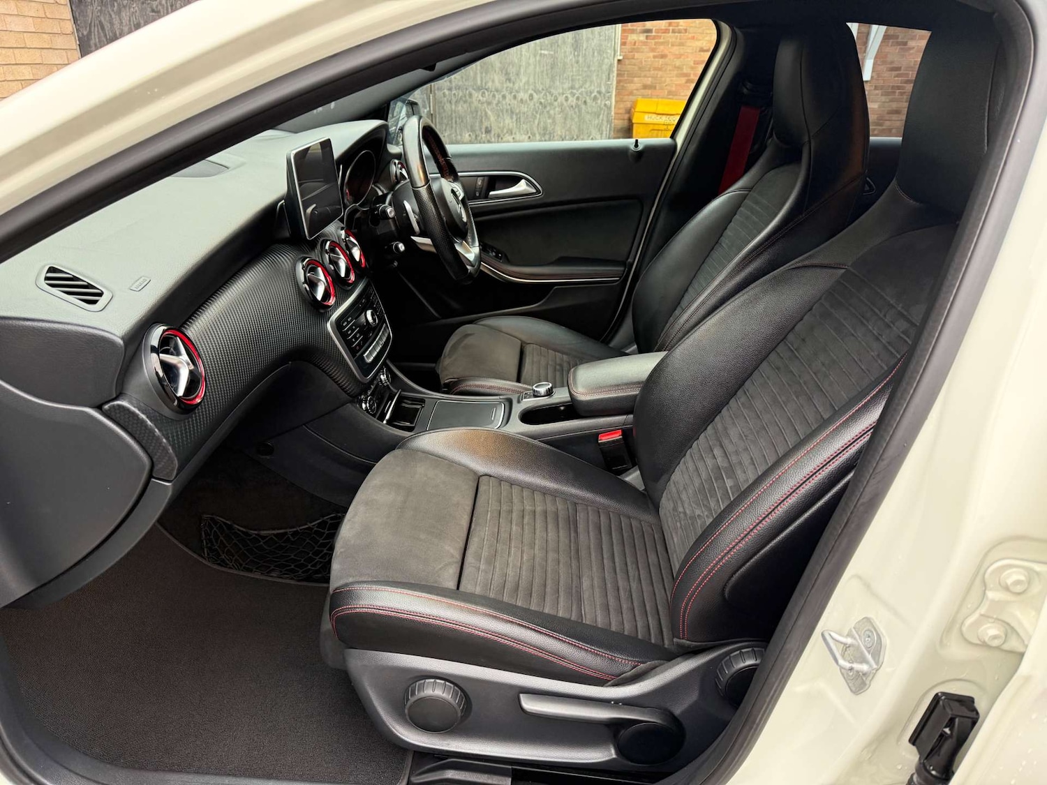 Used Mercedes-Benz A-Class 2016 for sale - 76651360: Photo 20