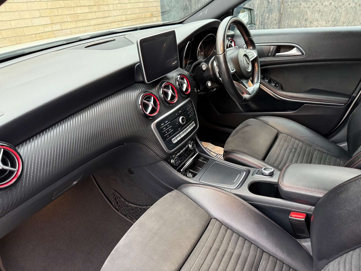 Used Mercedes-Benz A-Class 2016 for sale - 76651360: Photo 3