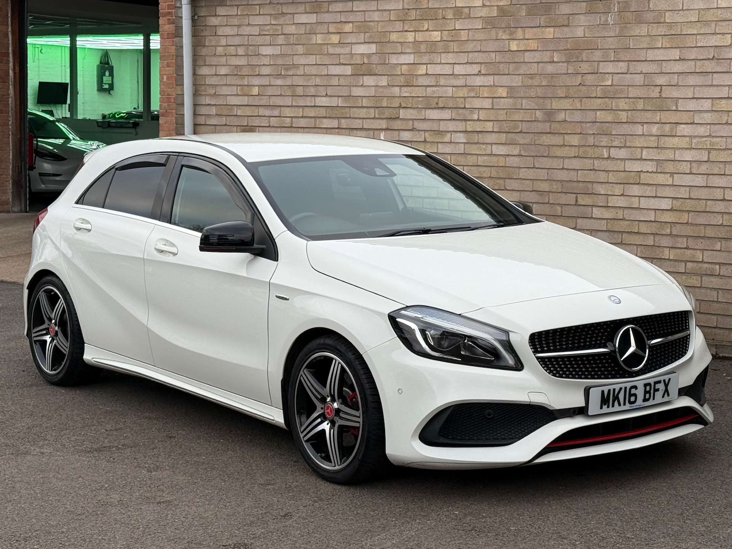 Used Mercedes-Benz A-Class 2016 for sale - 76651360: Photo 4