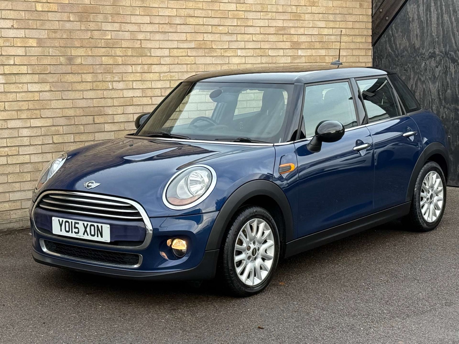 Used MINI Hatch 2015 for sale - 76735829: Photo 1