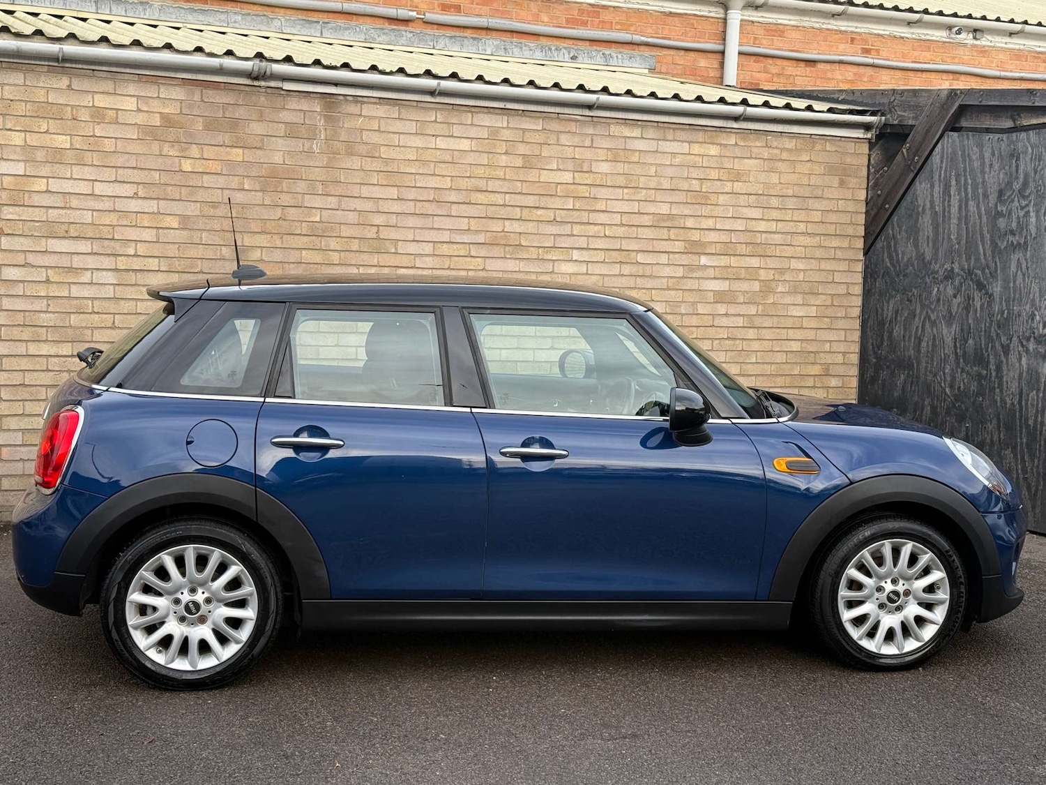 Used MINI Hatch 2015 for sale - 76735829: Photo 28