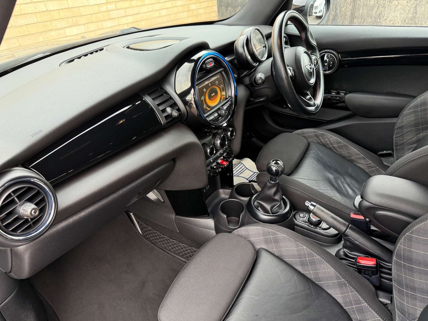 Used MINI Hatch 2015 for sale - 76735829: Photo 3