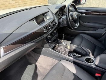 Used BMW X1 2015 for sale - 75822768: Photo