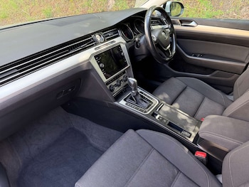 Used Volkswagen Passat 2019 for sale - 78817299: Photo