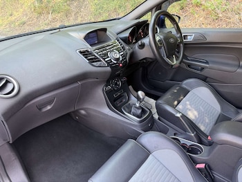 Used Ford Fiesta 2014 for sale - 79099169: Photo