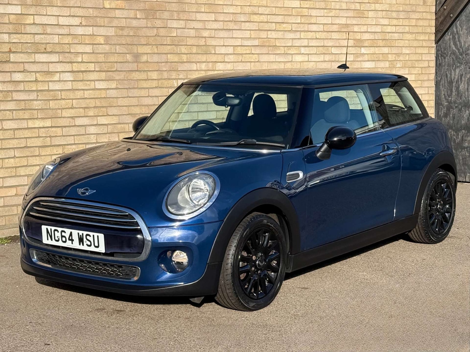 Used MINI Hatch 2014 for sale - 76601960: Photo 1