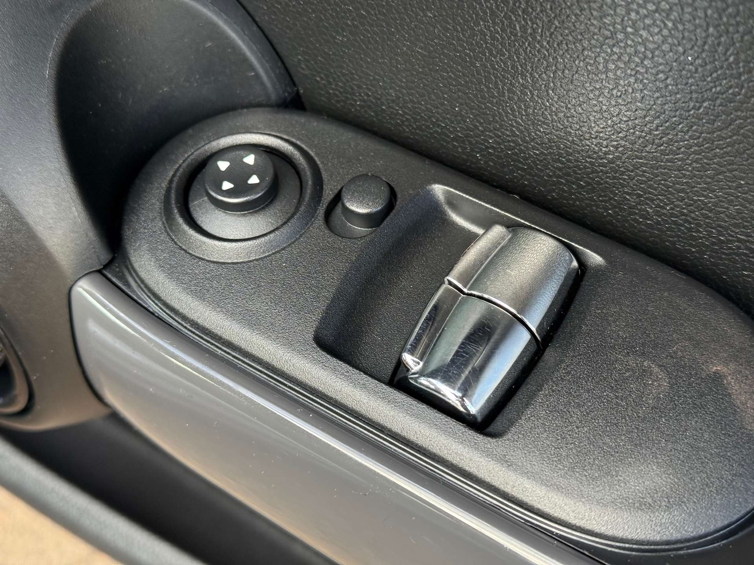 Used MINI Hatch 2014 for sale - 76601960: Photo 42