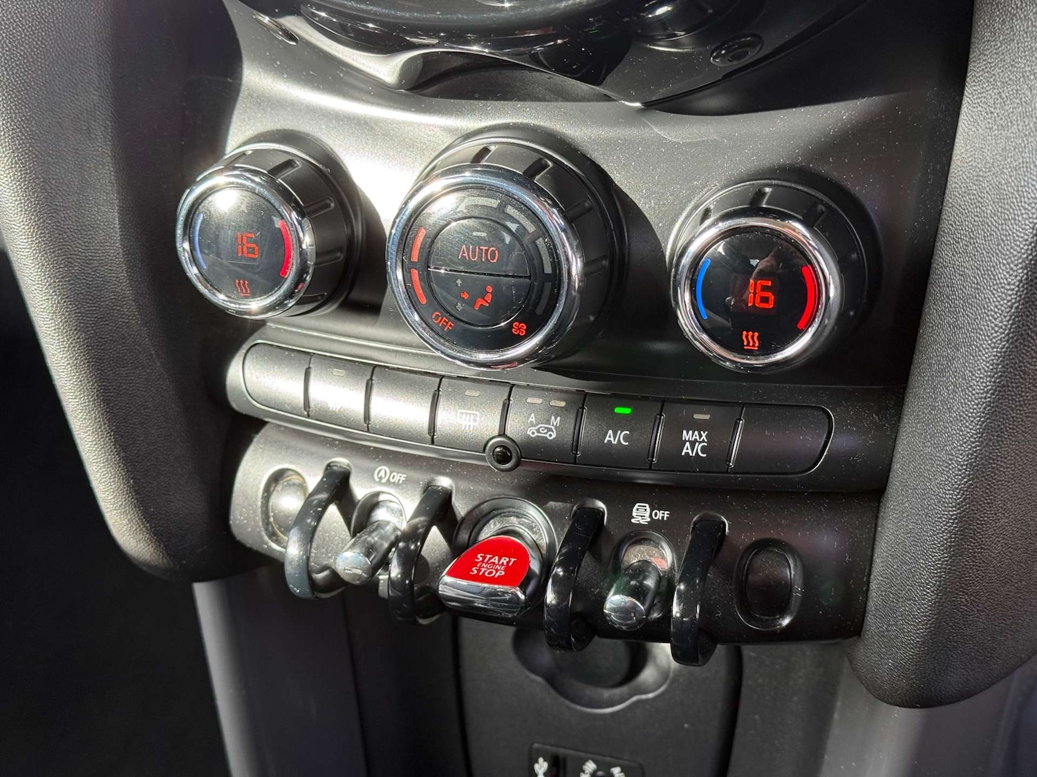 Used MINI Hatch 2014 for sale - 76601960: Photo 51