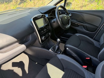 Used Renault Clio 2016 for sale - 78053144: Photo