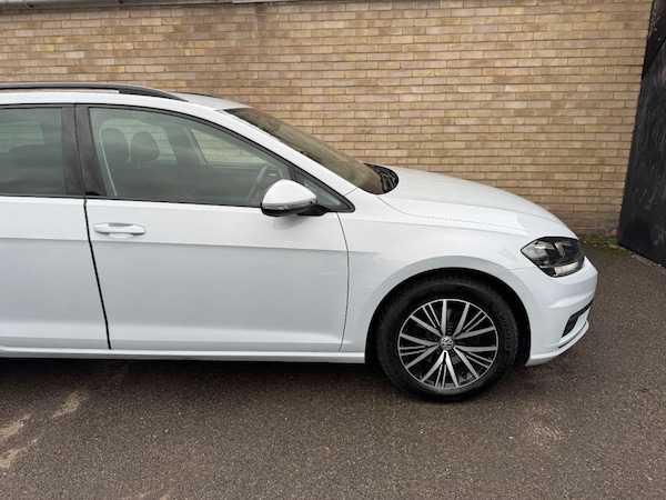 Used Volkswagen Golf 2018 for sale - 74772217: Photo 30