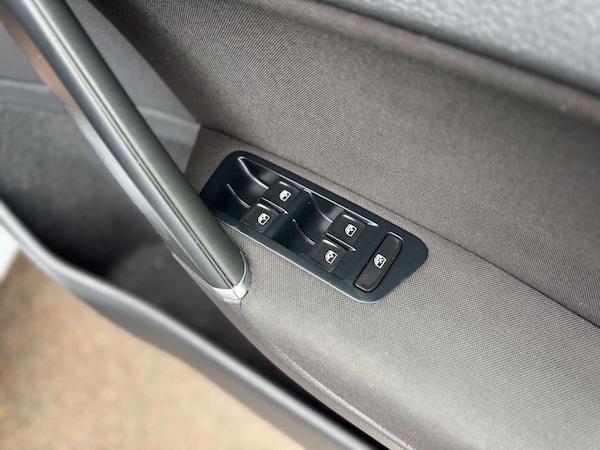 Used Volkswagen Golf 2018 for sale - 74772217: Photo 40