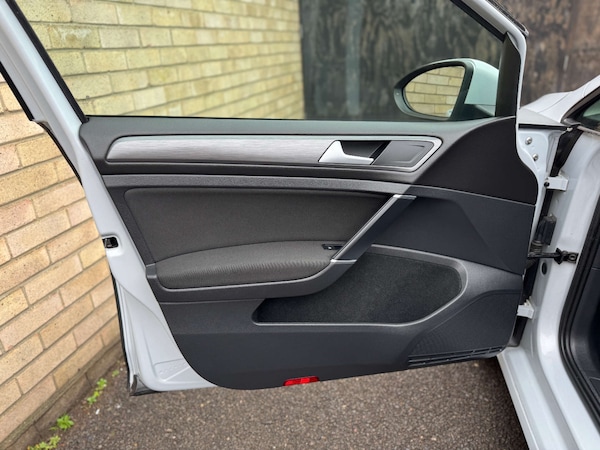 Used Volkswagen Golf 2018 for sale - 74772217: Photo 74