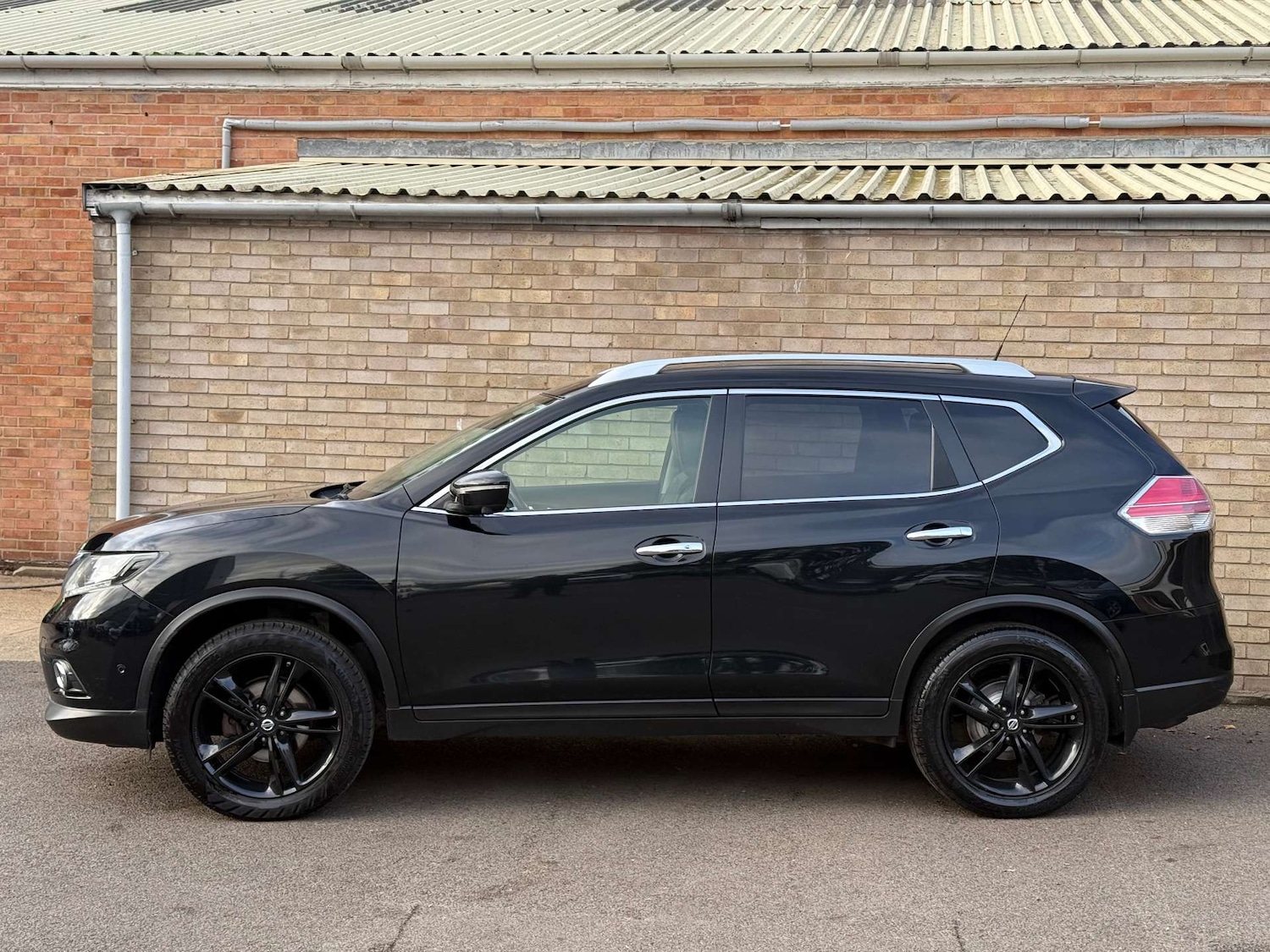 Used Nissan X-Trail 2016 for sale - 77652992: Photo 28