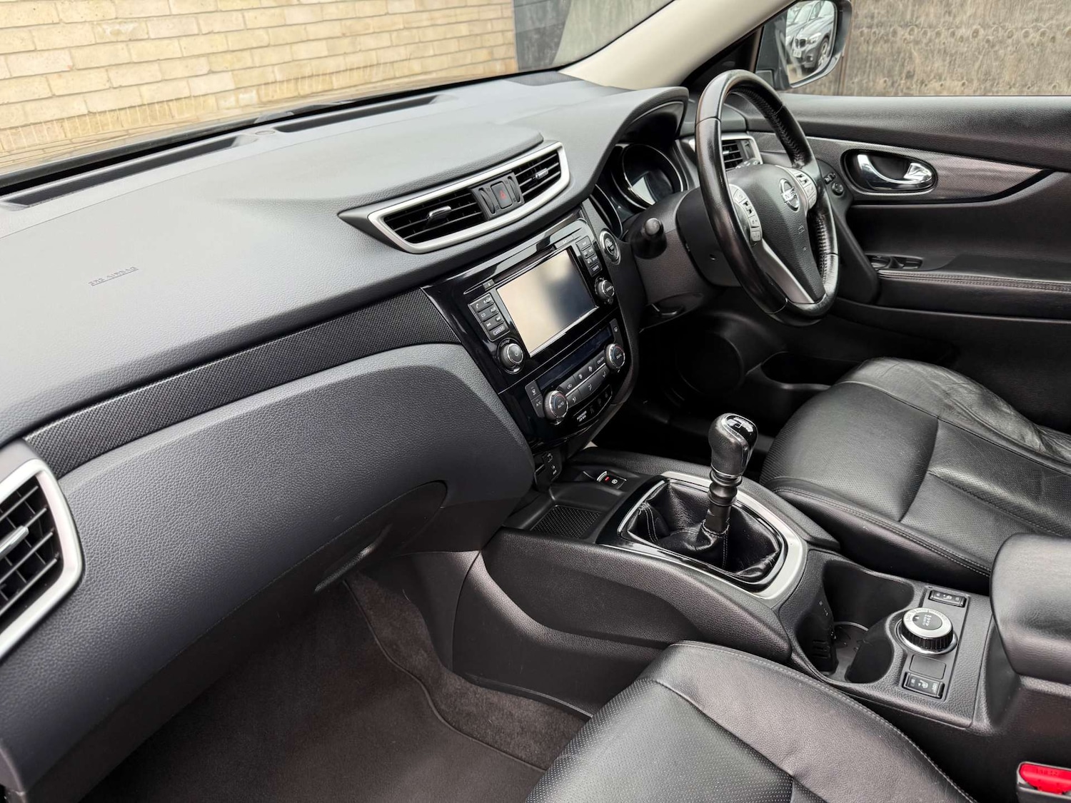 Used Nissan X-Trail 2016 for sale - 77652992: Photo 3