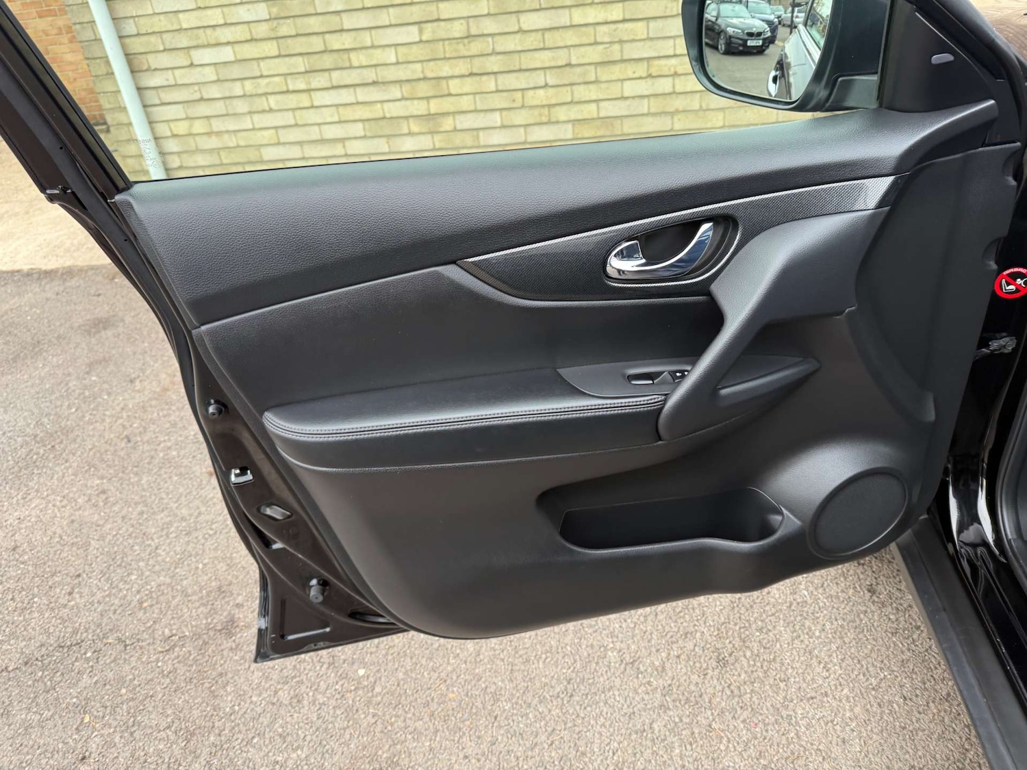 Used Nissan X-Trail 2016 for sale - 77652992: Photo 64