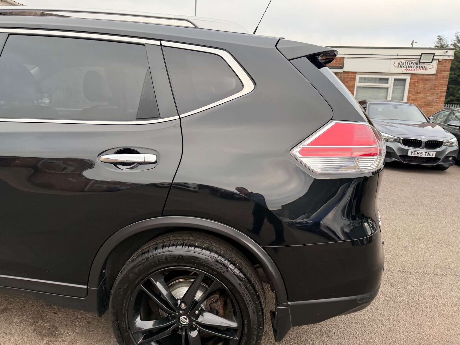 Used Nissan X-Trail 2016 for sale - 77652992: Photo 76