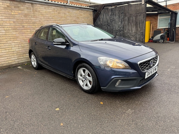 Used Volvo V40 2014 for sale - 74772224: Photo 10
