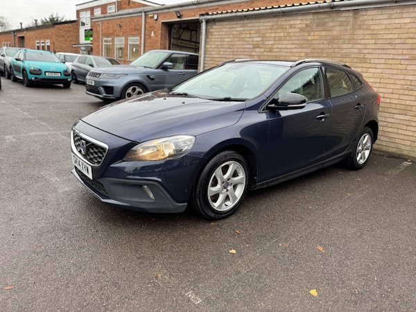 Used Volvo V40 2014 for sale - 74772224: Photo 14