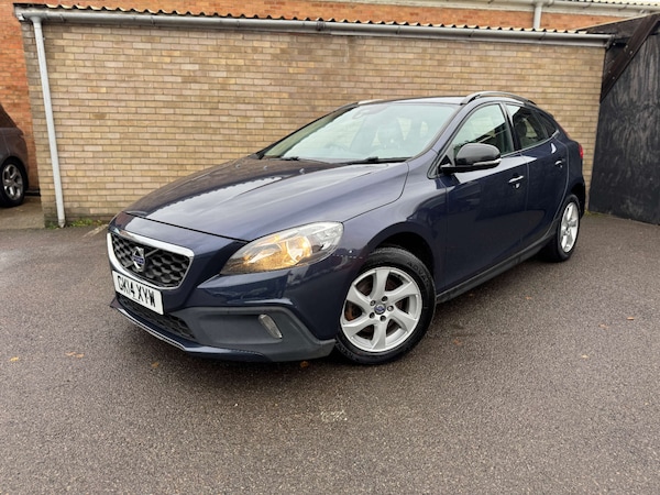 Used Volvo V40 2014 for sale - 74772224: Photo 1