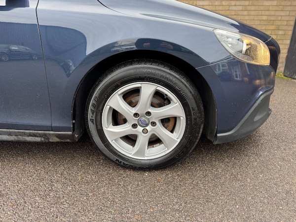Used Volvo V40 2014 for sale - 74772224: Photo 32