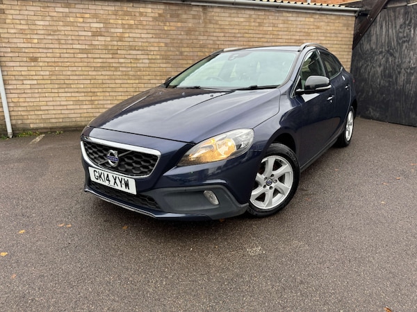 Used Volvo V40 2014 for sale - 74772224: Photo 3