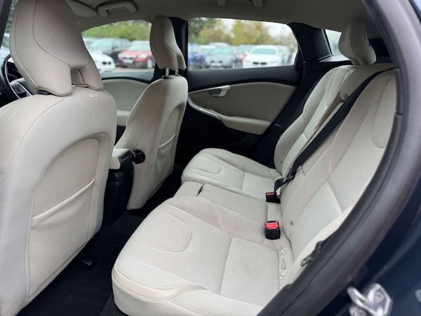 Used Volvo V40 2014 for sale - 74772224: Photo 77
