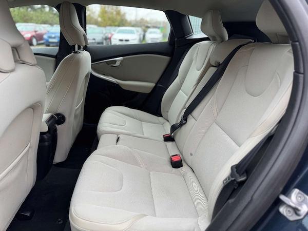 Used Volvo V40 2014 for sale - 74772224: Photo 78