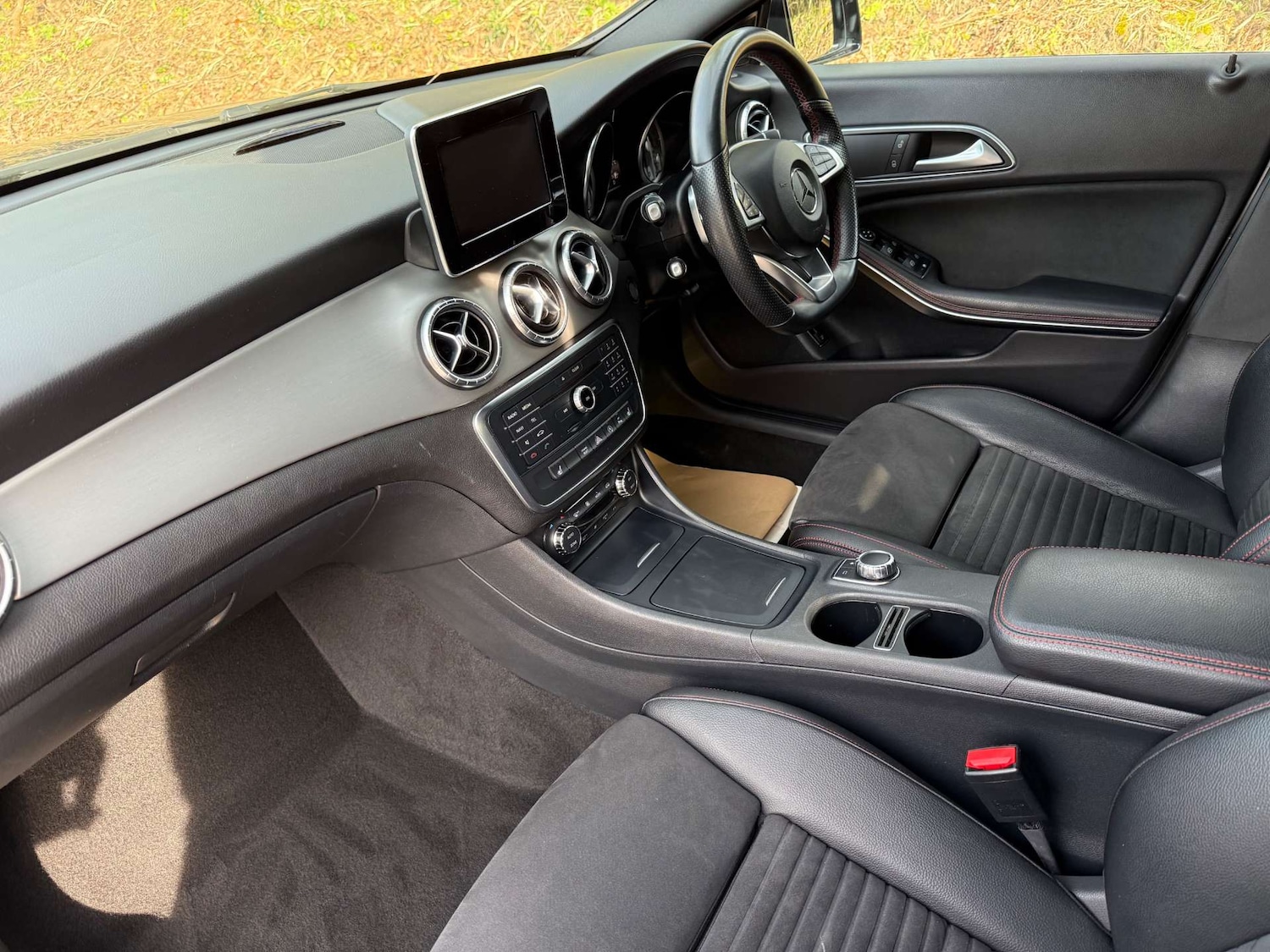 Used Mercedes-Benz CLA 2016 for sale - 77967833: Photo 3