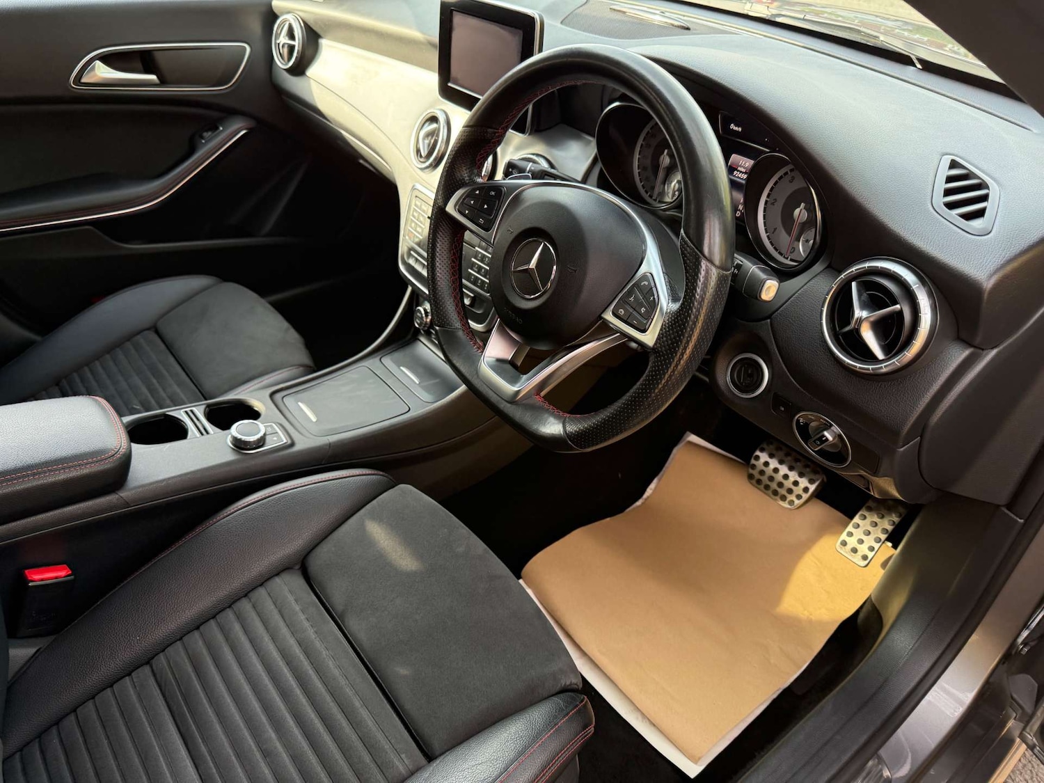 Used Mercedes-Benz CLA 2016 for sale - 77967833: Photo 7