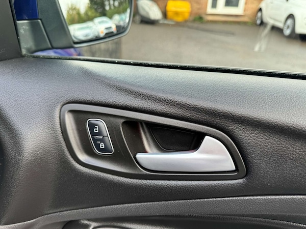 Used Ford Kuga 2018 for sale - 74772203: Photo 39