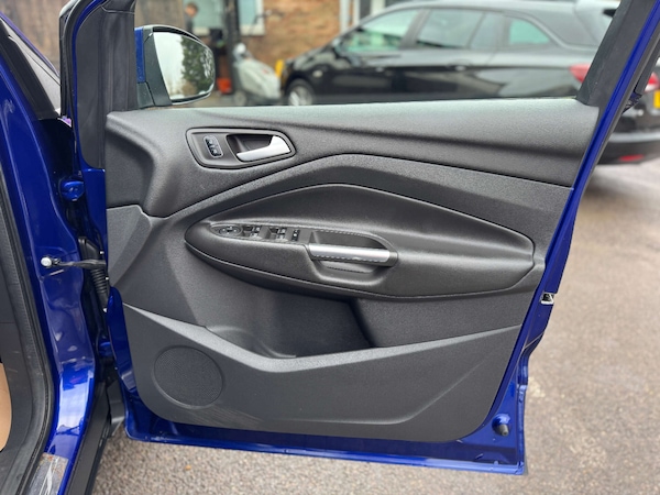 Used Ford Kuga 2017 for sale - 74772266: Photo 37