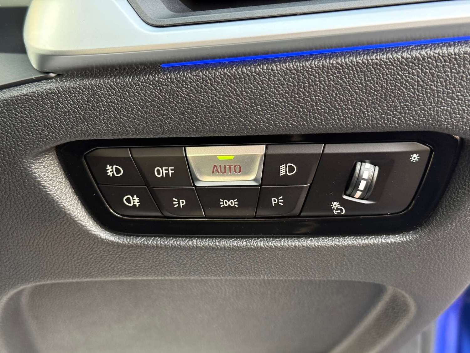 Used BMW 3 Series 2019 for sale - 77355576: Photo 44