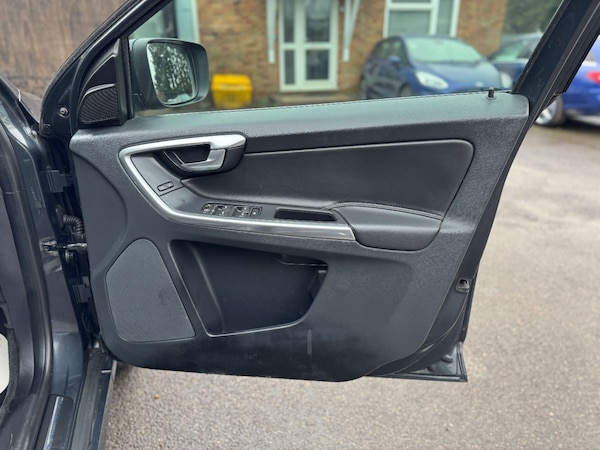 Used Volvo XC60 2016 for sale - 74772269: Photo 40