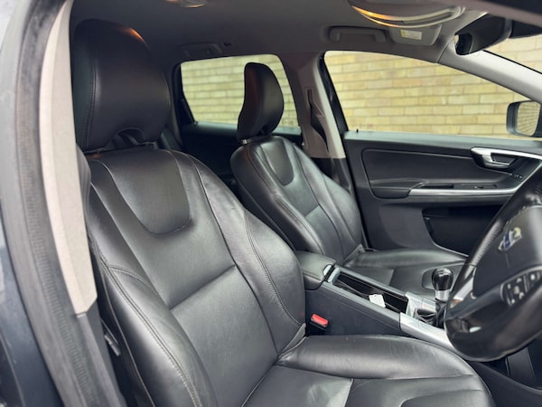 Used Volvo XC60 2016 for sale - 74772269: Photo 45