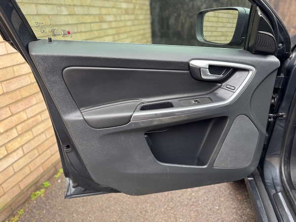 Used Volvo XC60 2016 for sale - 74772269: Photo 70