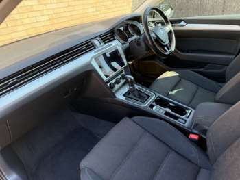 Used Volkswagen Passat 2019 for sale - 74772210: Photo